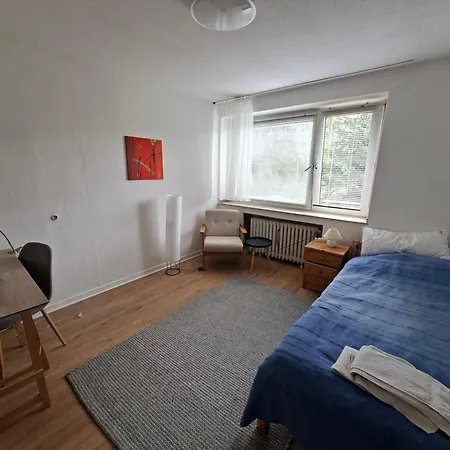 Ruhige Fuer 6 Personen